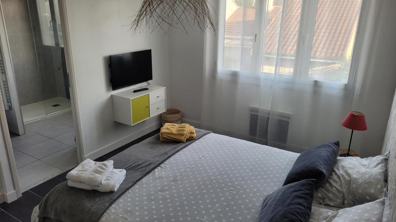 Chambre Le Mans Avec Salle De Bain Privee Eksteriør bilde